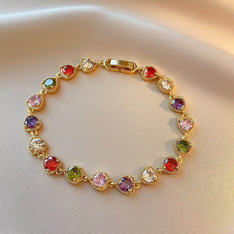 Vintage Love Fashion Micro Inlaid Bracelet Elegant Timeless