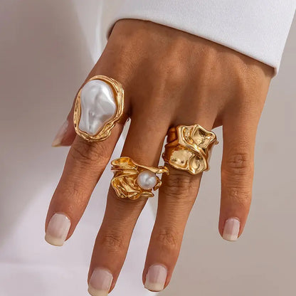 Geometric Retro Baroque Pearl Ring - Irregular Shape Inlay
