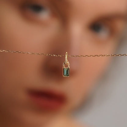 Timeless Gold Plated Simple Luxury Pendant Necklace for Women